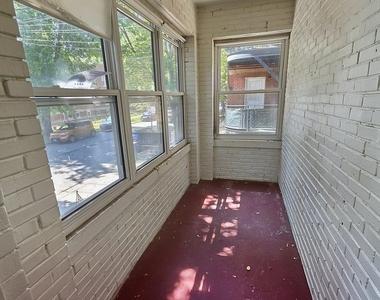 1308 W Rosemont Avenue - Photo Thumbnail 2