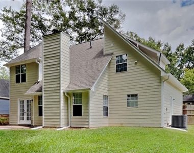 4015 Sharon Woods Drive - Photo Thumbnail 16