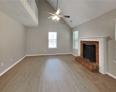 4015 Sharon Woods Drive - Photo Thumbnail 1