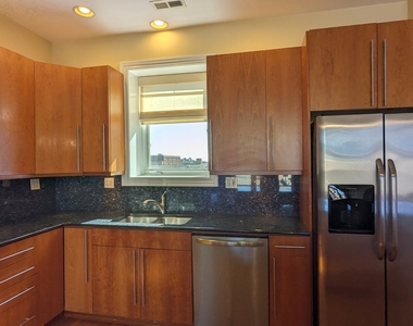 1355 W Washington Boulevard - Photo Thumbnail 6