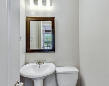 2839 W Cortez Street - Photo Thumbnail 9