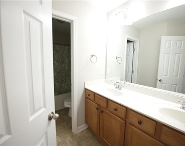 4330 Granby Circle - Photo Thumbnail 17