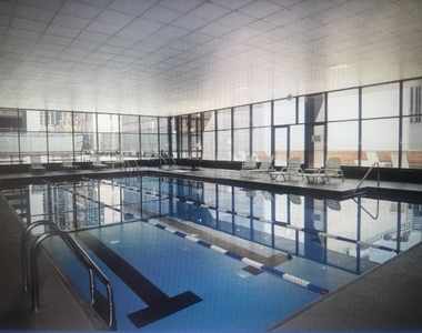 211 E Ohio Street - Photo Thumbnail 10