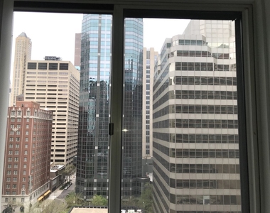 211 E Ohio Street - Photo Thumbnail 2
