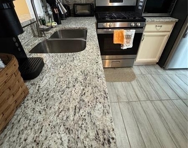 2578 Shadowbrook Drive - Photo Thumbnail 12