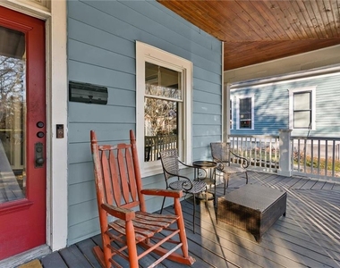 867 Beecher Street Sw - Photo Thumbnail 2