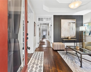 867 Beecher Street Sw - Photo Thumbnail 5