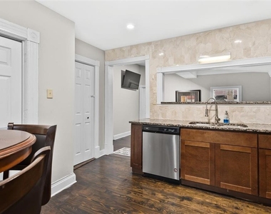 867 Beecher Street Sw - Photo Thumbnail 38