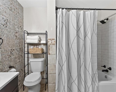 867 Beecher Street Sw - Photo Thumbnail 28