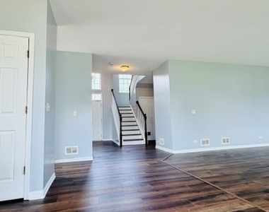 2331 Wilson Creek Circle - Photo Thumbnail 4