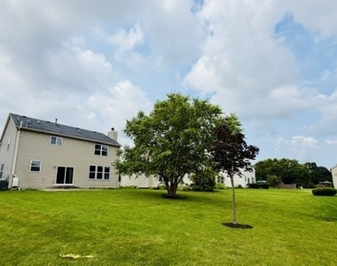 2331 Wilson Creek Circle - Photo Thumbnail 23