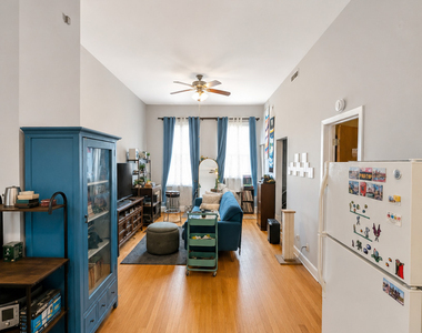 1946 W Belmont Avenue - Photo Thumbnail 8