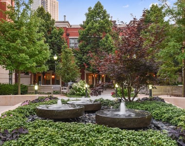 400 N Clinton Street - Photo Thumbnail 27