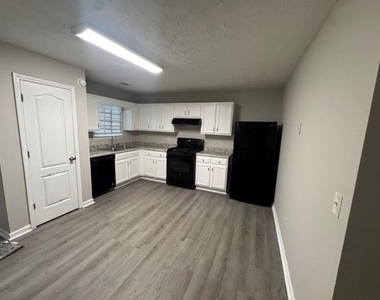 2975 Fields Drive - Photo Thumbnail 2