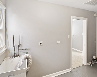 17306 Holmes Avenue - Photo Thumbnail 11