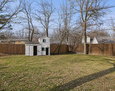 17306 Holmes Avenue - Photo Thumbnail 15