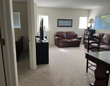 1290 Derry Lane - Photo Thumbnail 10