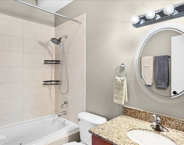 4545 S Drexel Boulevard - Photo Thumbnail 7