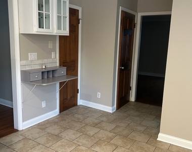 216 S 15th Street - Photo Thumbnail 4