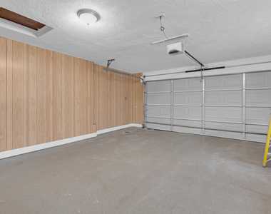 5018 Dobson Street - Photo Thumbnail 13