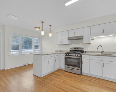 5018 Dobson Street - Photo Thumbnail 9