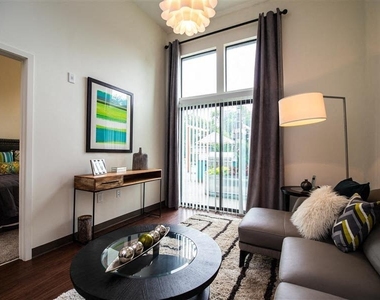 301 Memorial Drive Se - Photo Thumbnail 7
