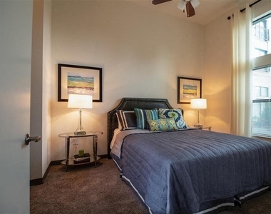 301 Memorial Drive Se - Photo Thumbnail 10