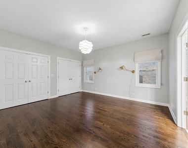 953 W Montana Street - Photo Thumbnail 5