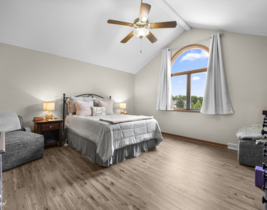 306 Grande Drive - Photo Thumbnail 13