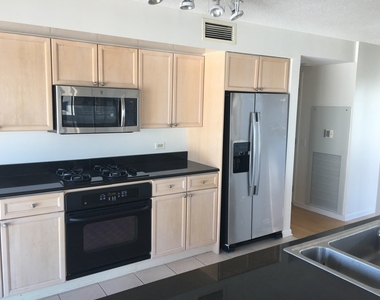 1720 Maple Avenue - Photo Thumbnail 19