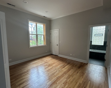 4824 S King Drive - Photo Thumbnail 16