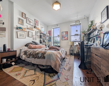 288 Himrod Street - Photo Thumbnail 3