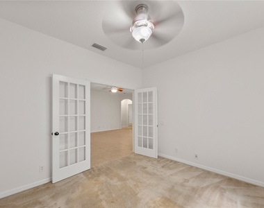 2410 Verdmont Court - Photo Thumbnail 12