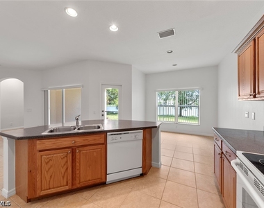 2410 Verdmont Court - Photo Thumbnail 4
