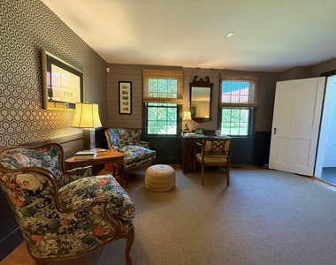 8 Spring Hill - Photo Thumbnail 18
