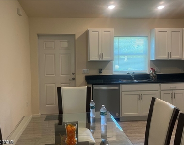 108 Dublin Circle - Photo Thumbnail 1