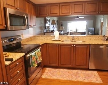 12191 Kelly Sands Way - Photo Thumbnail 2