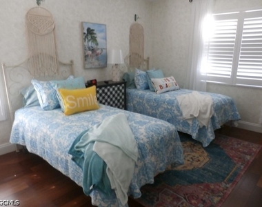 12191 Kelly Sands Way - Photo Thumbnail 12