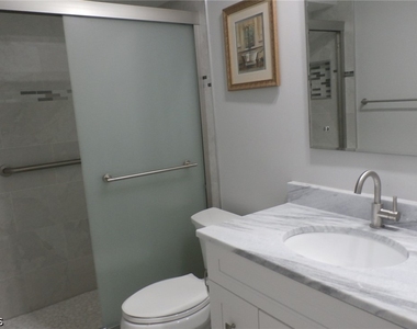 11110 Caravel Circle - Photo Thumbnail 15