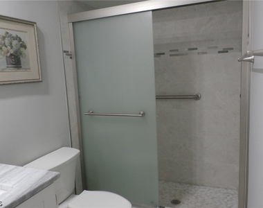 11110 Caravel Circle - Photo Thumbnail 20