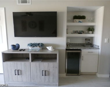 12150 Kelly Sands Way - Photo Thumbnail 7