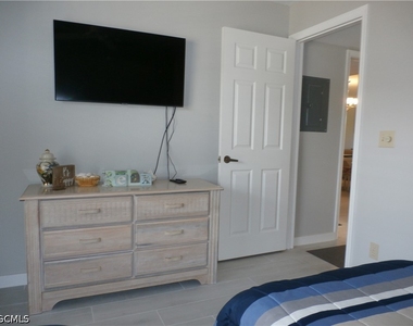 12150 Kelly Sands Way - Photo Thumbnail 14