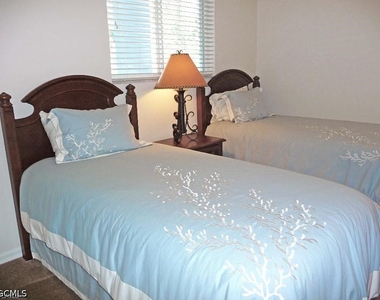 16645 Lake Circle Drive - Photo Thumbnail 19