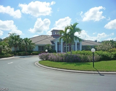 16645 Lake Circle Drive - Photo Thumbnail 3