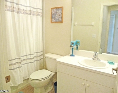 16645 Lake Circle Drive - Photo Thumbnail 20