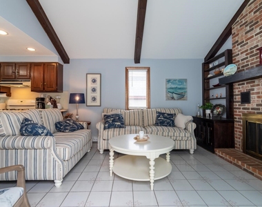 545 Hudson - Photo Thumbnail 12