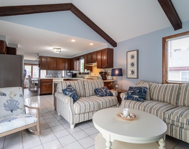 545 Hudson - Photo Thumbnail 13