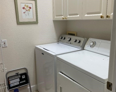 8986 Greenwich Hills Way - Photo Thumbnail 15