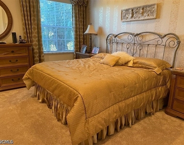 8986 Greenwich Hills Way - Photo Thumbnail 9