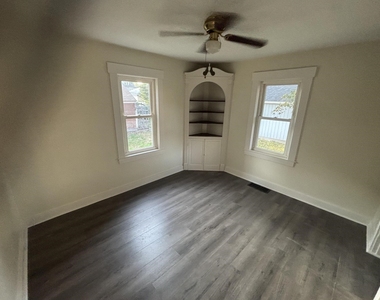 25 Ridgeway - Photo Thumbnail 8